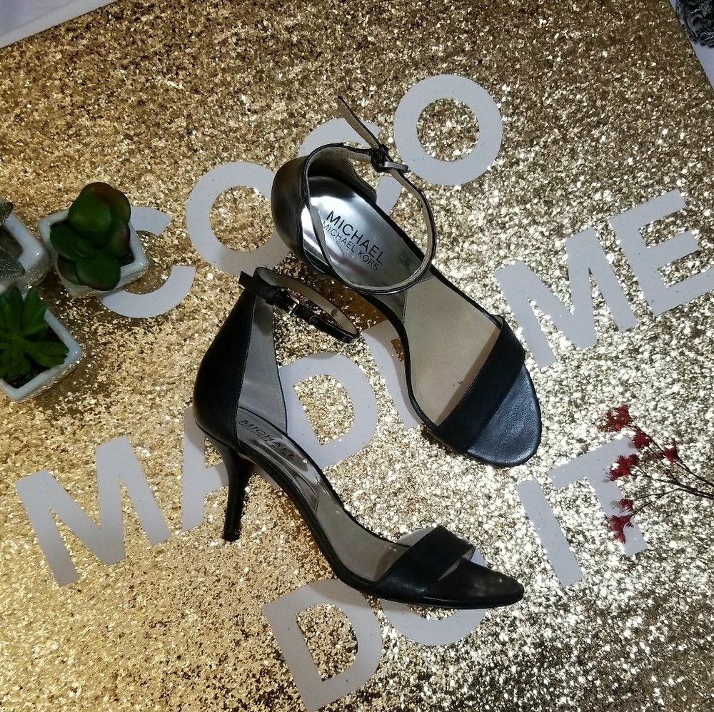 Michael Kors Kristen Mid Black Leather Heels